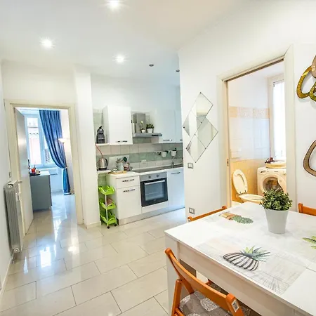 Refuge On Piazza Re Di Roma Apartment Exterior photo